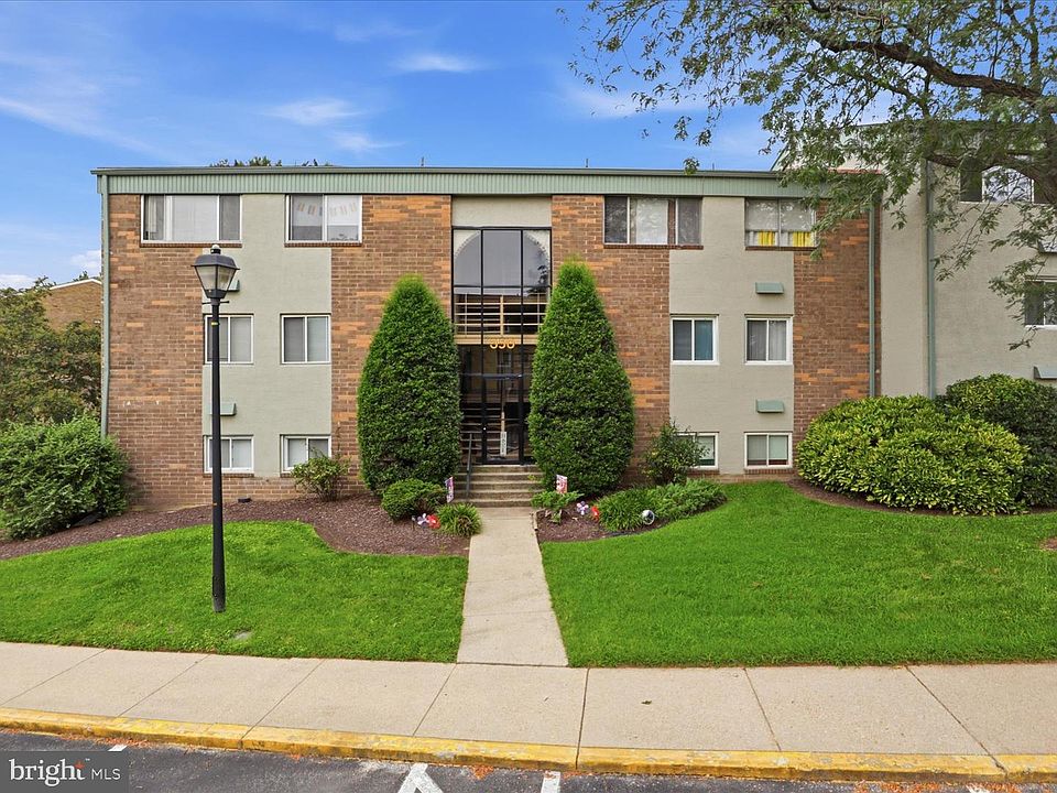 1st image of 350 Gatewater Ct Unit 301