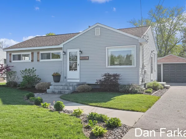 4920 Marshall Ave SE, Kentwood, MI 49508