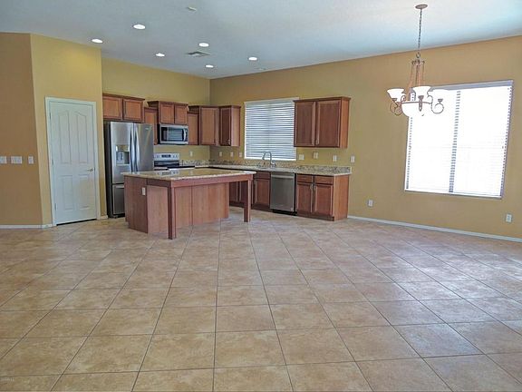 5th image of 2813 W Windsong Dr