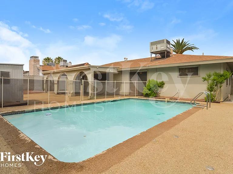 4071 Oakhill Ave — Photo 14