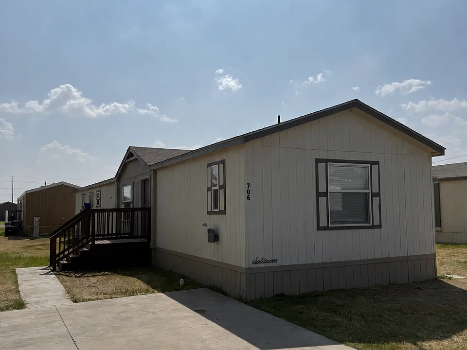 1320 N Fairgrounds Rd #706