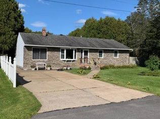 510 Deerfield Dr W, Utica, NY 13502