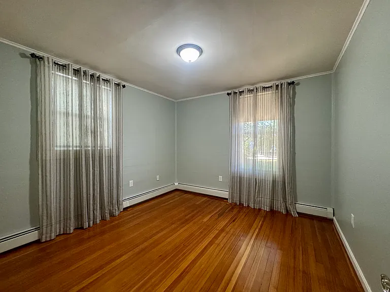 11 Walnut St #1 — Photo 9