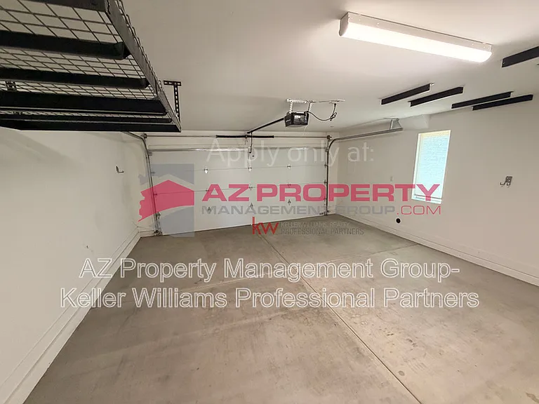 825 N 9th Ave #12 — Photo 30