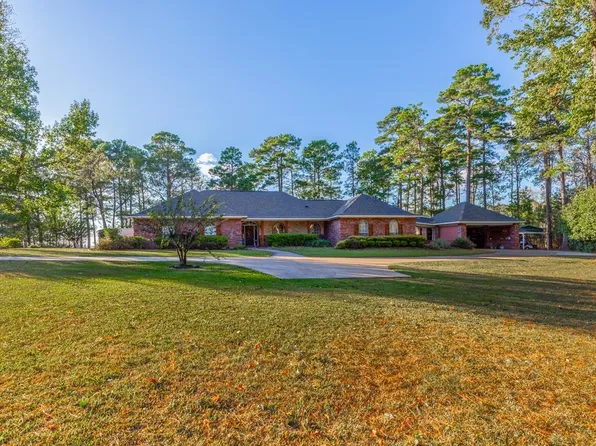 441 Shoreline Dr, Brookeland, TX 75931