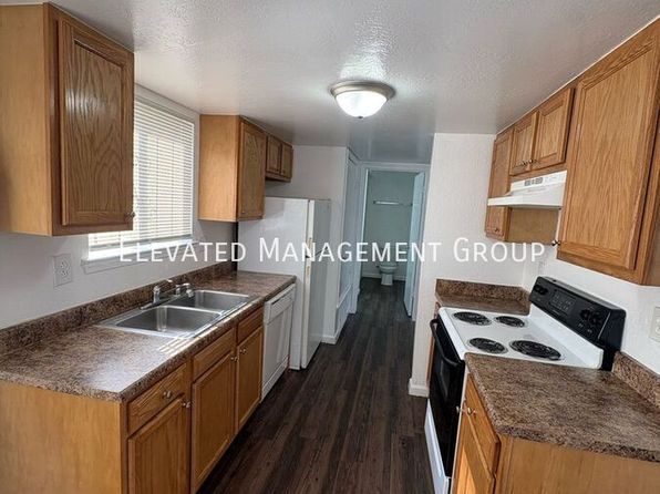 1305 Dickerson Dr SE APT A