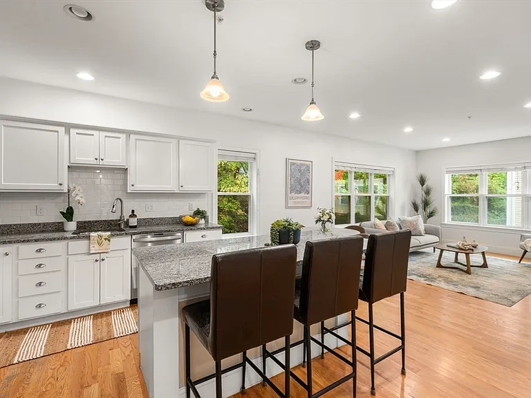 865 Lagrange St #5 — Photo 6