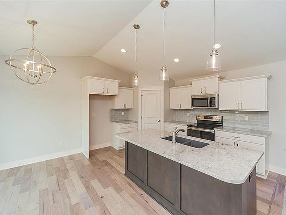 3rd image of 4206 NW Countrywood Dr
