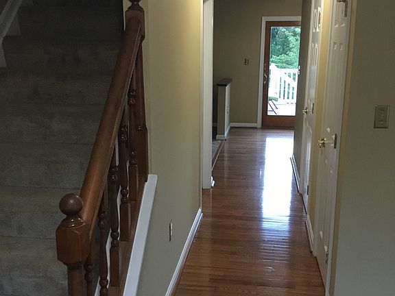 3rd image of 612 High Plain Dr