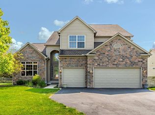 4325 Vista Dr, Grove City, OH 43123