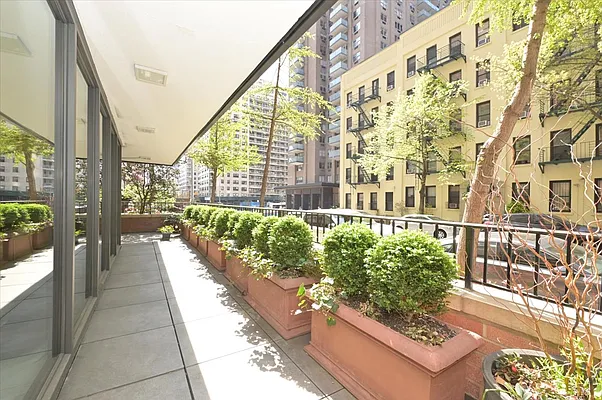 Rented by Charitable Broker | media 23