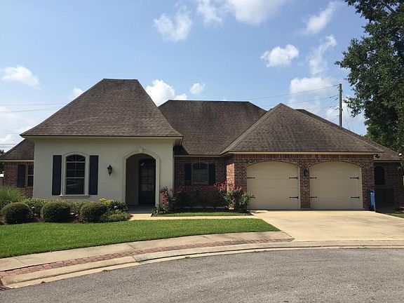 3rd image of 110 Pecan Leaf Dr