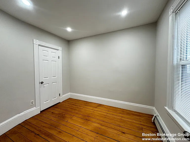 22 Howell St #2 — Photo 6