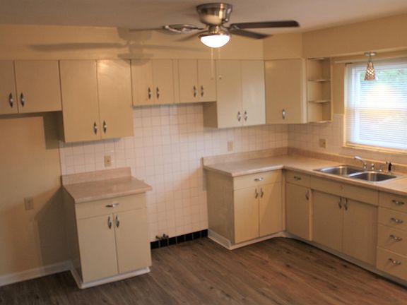 2nd image of 1025 E 174th St Floor 2