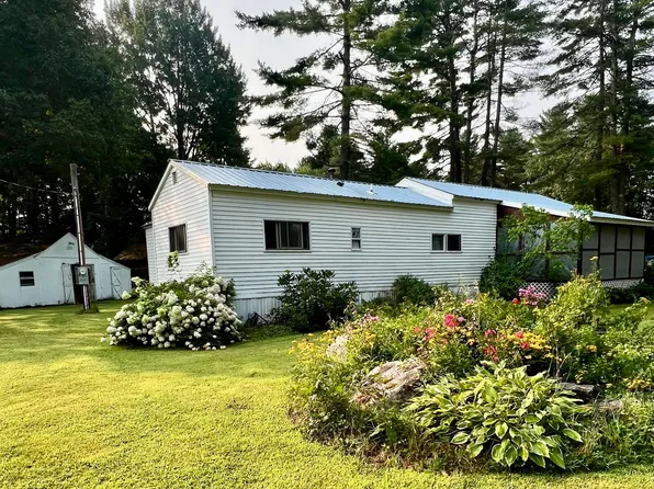 41 Pond Park, Naples, ME 04055