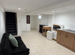 211 Valcour Ave, Uniondale, NY 11553