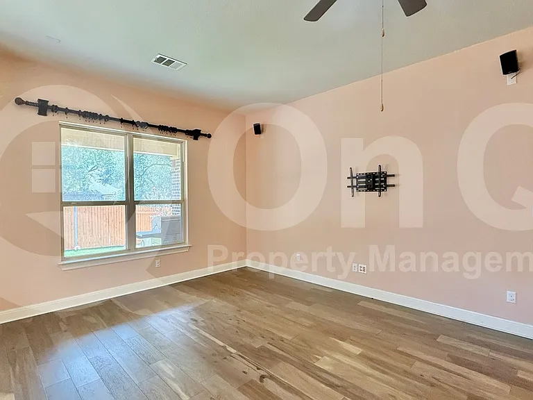 4400 Trinity Woods St — Photo 7