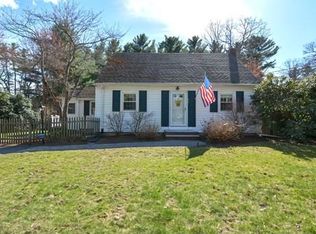 28 Alton St, Walpole, MA 02081