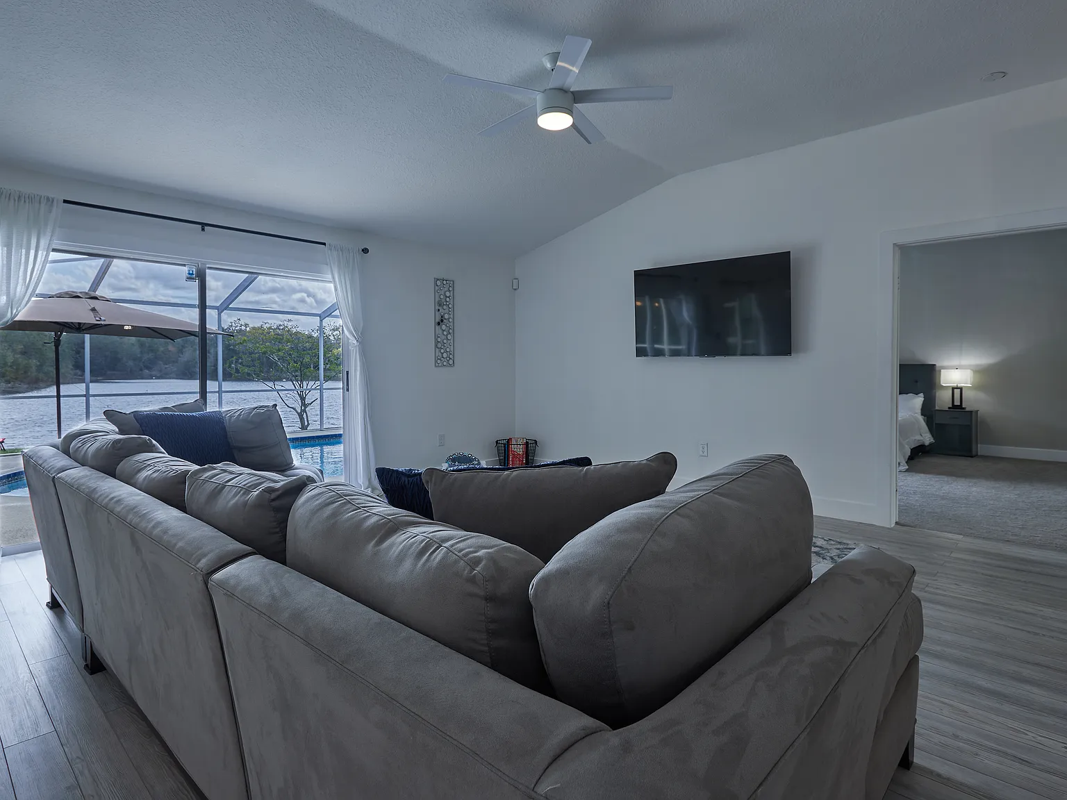 3 bed, 2000 sqft, $4,700 — Photo 3