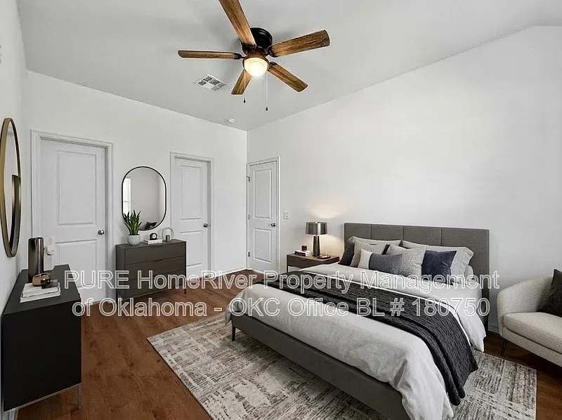 3 bed, 2.0 bath, 1250 sqft, $1,450 — Photo 2