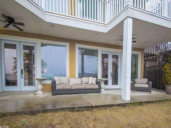 4th image of 106 Grand Isle Dr APT 4F