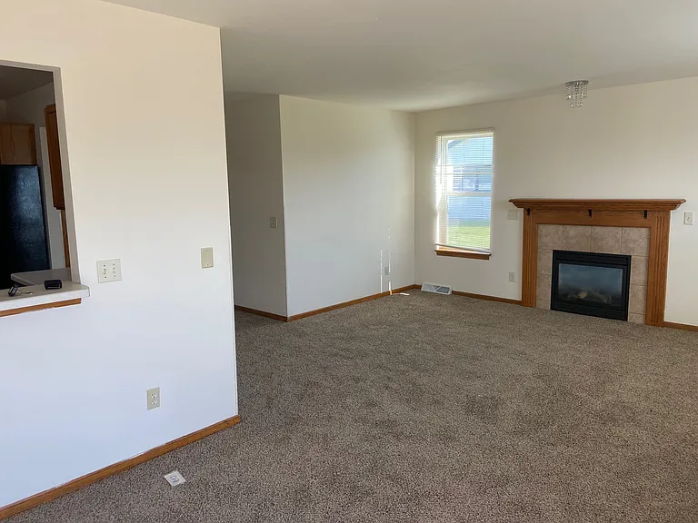514 N Westmount Dr #1 — Photo 8