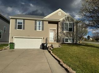 5117 S 194th St, Omaha, NE 68135