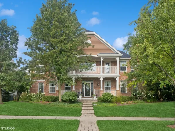 1748 Independence Ave, Glenview, IL 60026