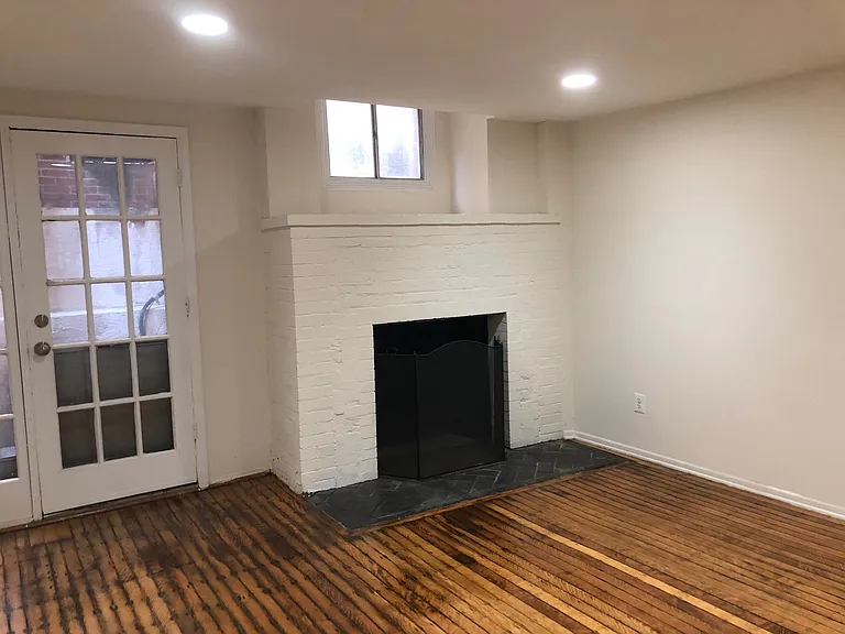 1012 Clinton St #1F — Photo 26