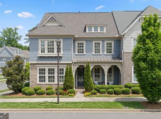 228 Dawson Dr, Woodstock, GA 30188