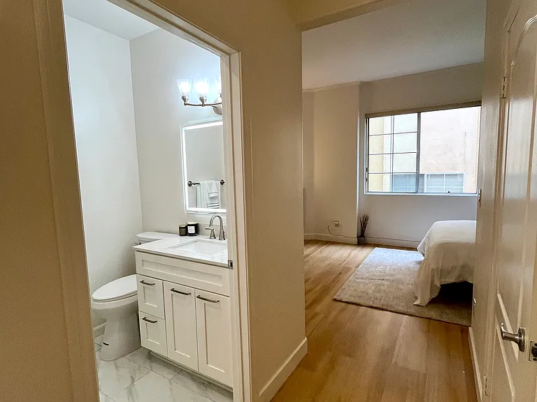 7037 La Tijera Blvd #C101 — Photo 15