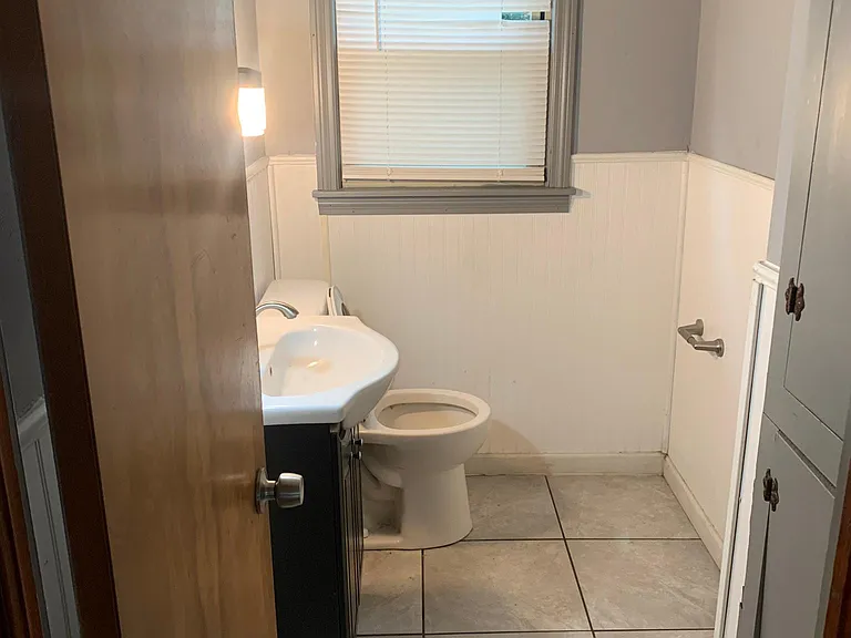 210 Bouquet Ave — Photo 2