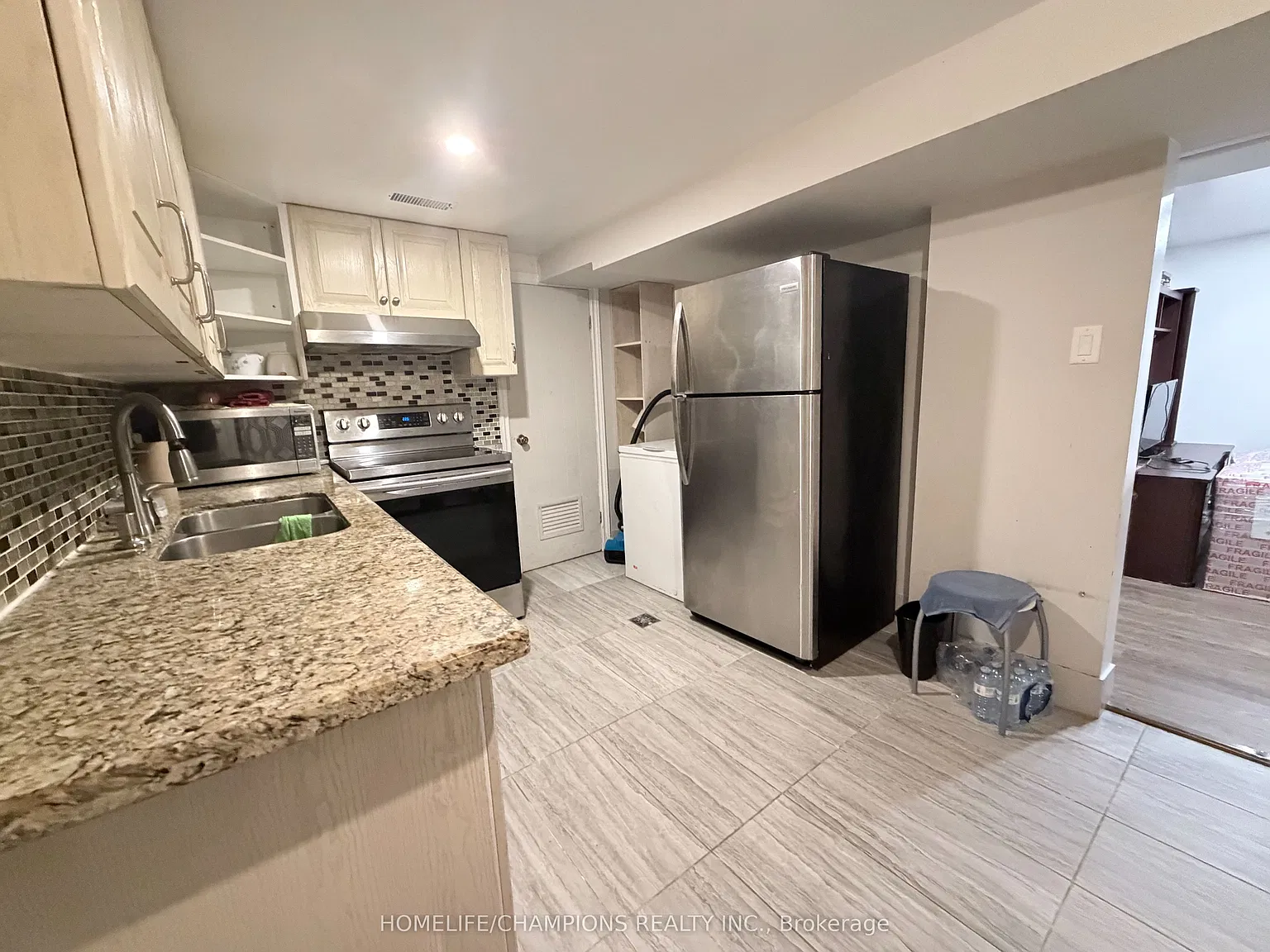 3 bed, $2,600 — Photo 1