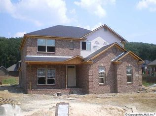 7085 Jacks Creek Ln SE, Owens Cross Roads, AL 35763