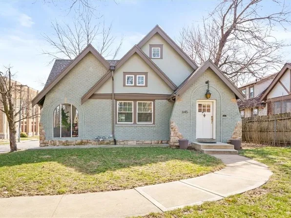 645 E 62nd St, Kansas City, MO 64110