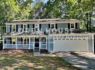 805 Barrington Way, Roswell, GA 30076