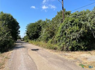 314 N Front St, Holland, TX 76534
