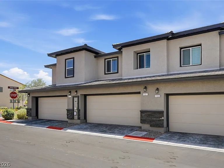 1137 Meadow Sparrow Pl — Photo 55