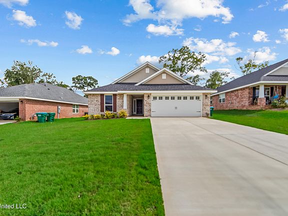 5th image of 14028 Oak Arbor Dr