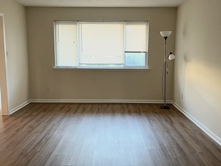2381 Champion Ct — Photo 14