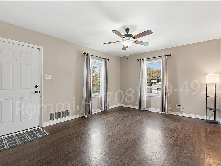 6717 Huron Ave — Photo 3