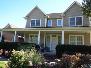1915 W Cobblestone Ln, McHenry, IL 60050