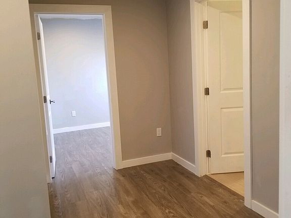 4th image of 4203 Verdant St #1