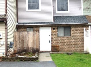 408 Rakov Rd, Maybrook, NY 12543