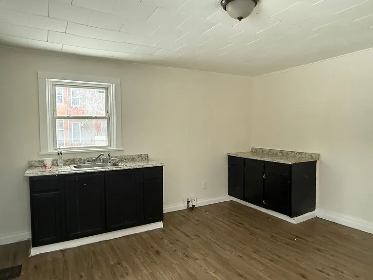257 Alphonse St — Photo 35