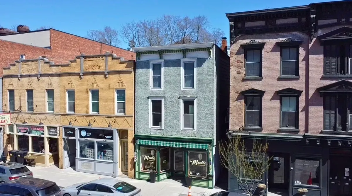 Building Photo - 412 Main St #3