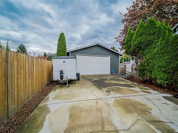 2nd image of 4801 138th St NE