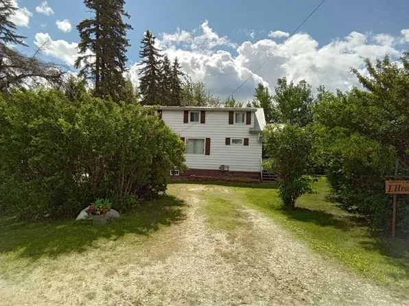 21 Peace River Ave N #E, Big Lakes County, AB T0G 1J0