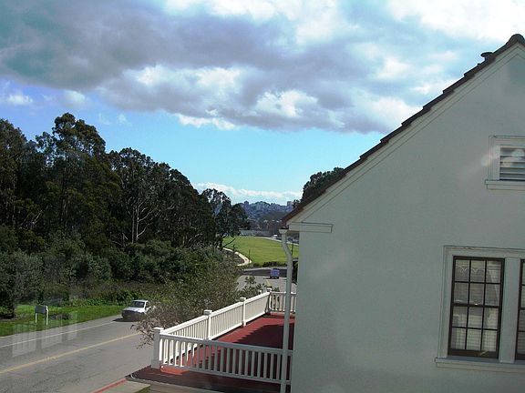 4th image of 957 Lincoln Blvd