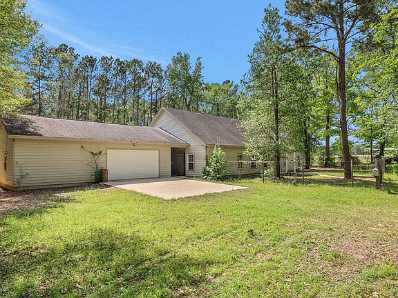 4th image of 1290 Spring Ridge Rd